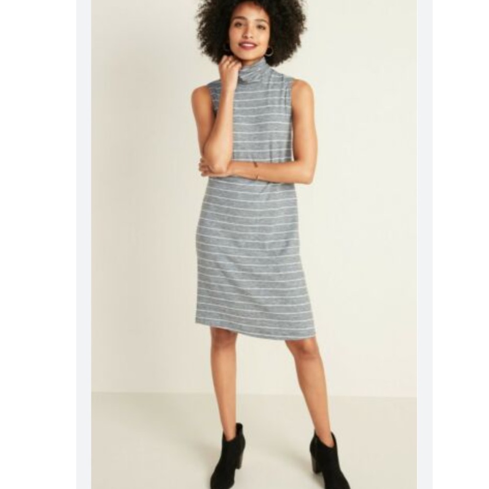 OLD NAVY Medium Sleeveless Turtleneck Shift Dress